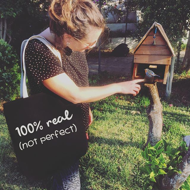 Totebags "100% Real. Not Perfect" Zwart