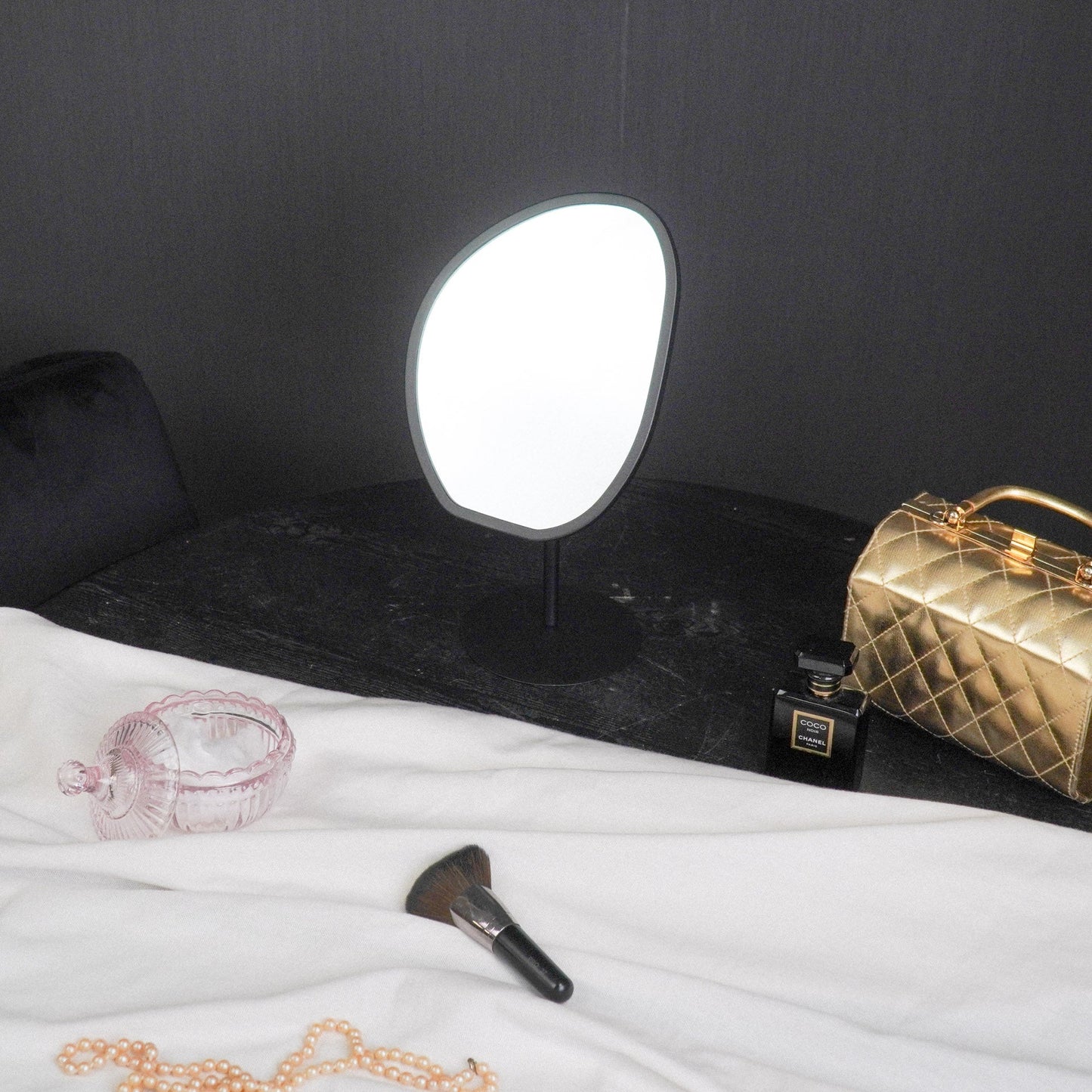 Mirror - Organic - Metal - Black - 16,5x12x31,5cm