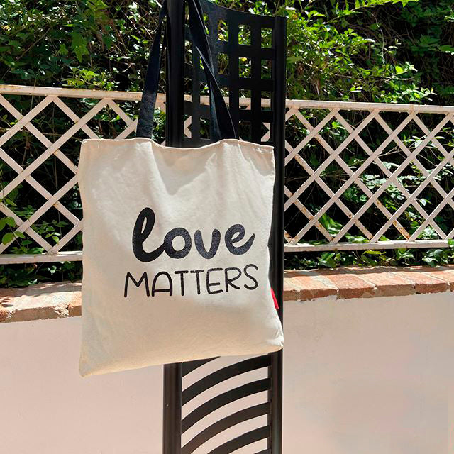 Totebags "Love matters" Wit
