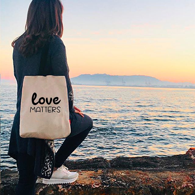 Totebags "Love matters" Wit
